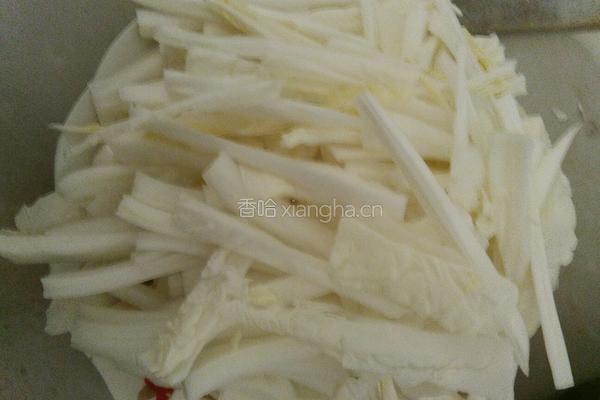 醋溜白菜帮的做法图解1