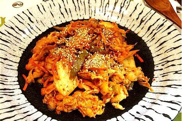 辣白菜炒肉片的做法图解5