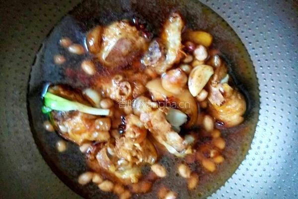 猪脚炖花生的做法图解6