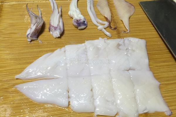 芹菜炒鲜鱿的做法图解6