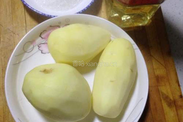 拔丝土豆的做法图解1