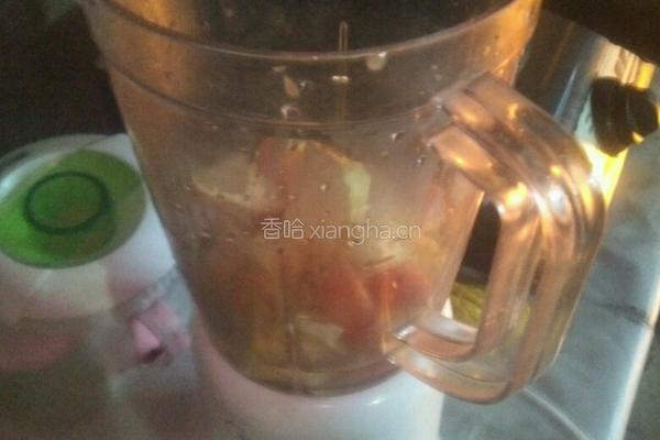 香蕉苹果汁的做法图解3
