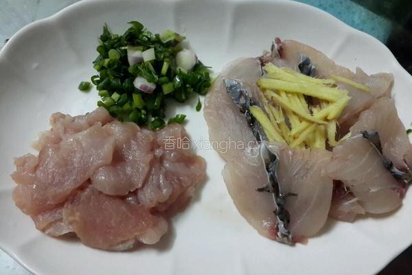 生滚鱼片瘦肉粥的做法图解3