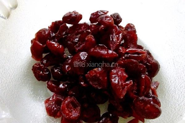 蔓越莓辫子面包的做法图解2