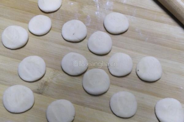 三鲜锅贴的做法图解12