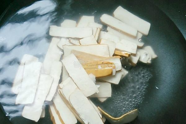 凉拌卤豆腐的做法图解4