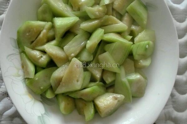 芝麻丝瓜炒鸡蛋的做法图解6