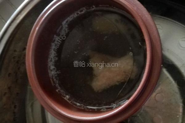 1岁宝宝的排骨花菜饭的做法图解2