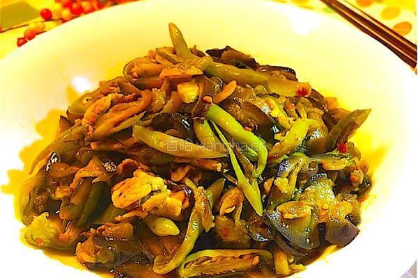 青椒肉片煎茄子的做法图解10