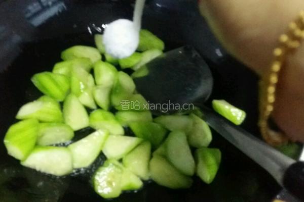 丝瓜肉汤的做法图解5
