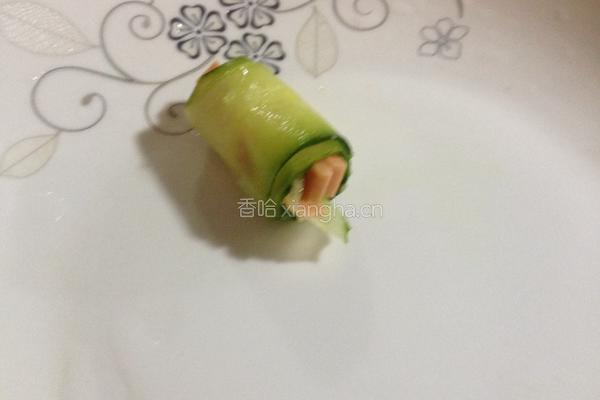 凉拌黄瓜卷火腿的做法图解3