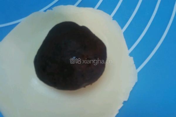 蛋黄酥的做法图解4