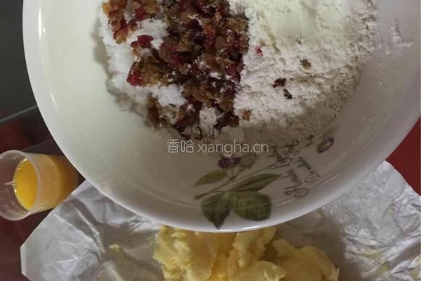 蔓越莓饼干?！的做法图解1