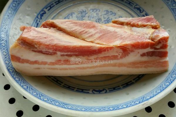 金瓜蒸咸肉的做法图解2