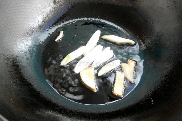 西红柿牛肉汤的做法图解3