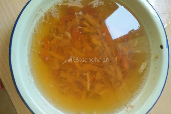 枸杞瘦肉汤的做法图解4