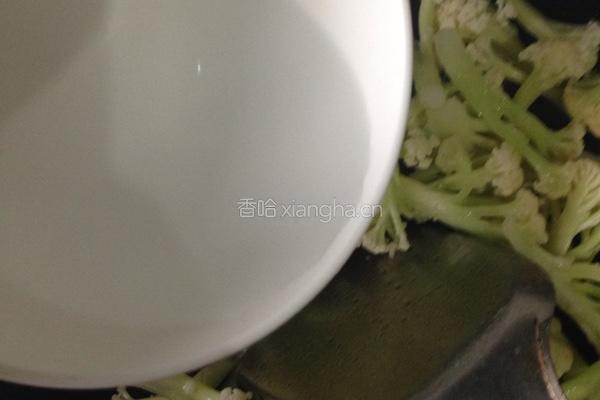 蚝油花菜的做法图解3