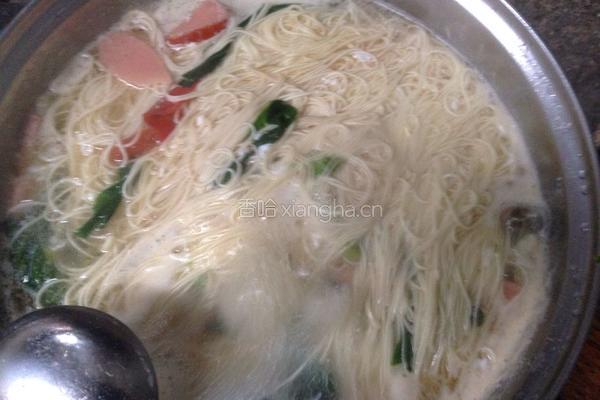 西红柿鸡蛋蔬菜面的做法图解8