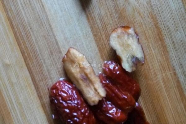 黑糖红枣茶的做法图解2
