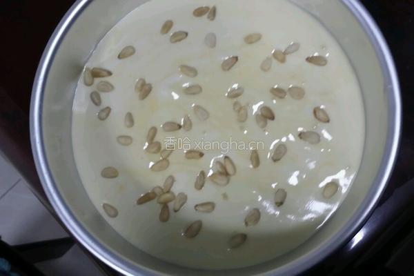 松仁蛋糕的做法图解6