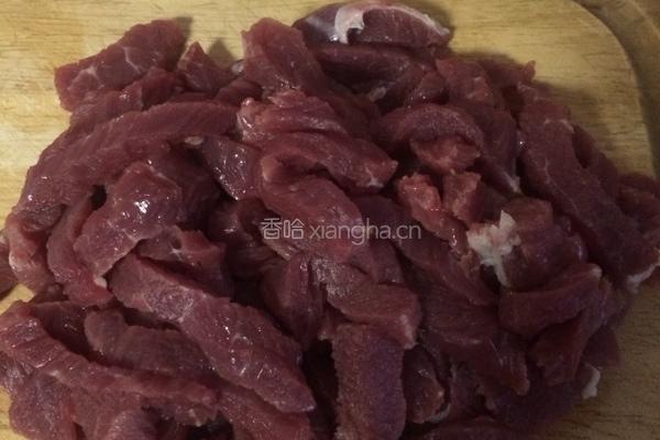 黑椒牛柳的做法图解2