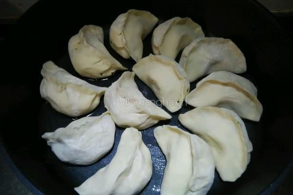 菠菜水煎包的做法图解3