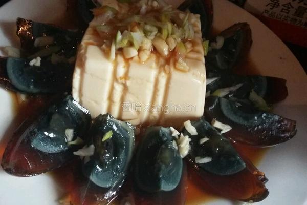 皮蛋豆腐的做法图解4