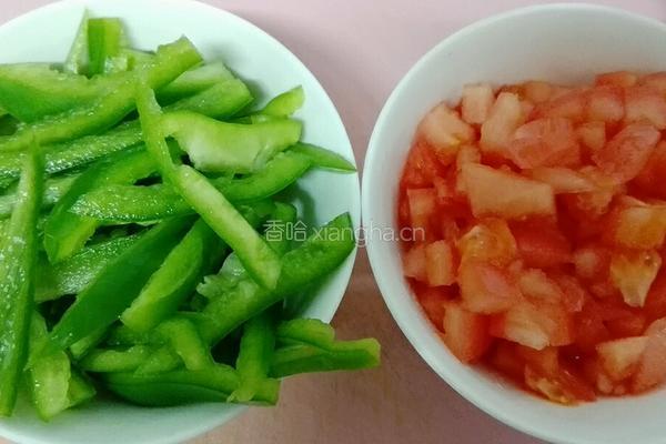 白菜炒粉条的做法图解3