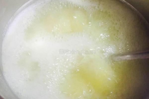 芝麻叶面条的做法图解3