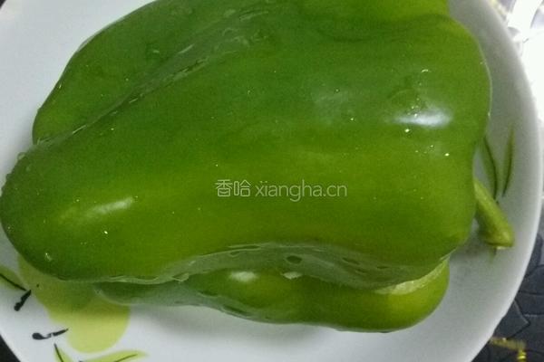 青椒炒香菇的做法图解3