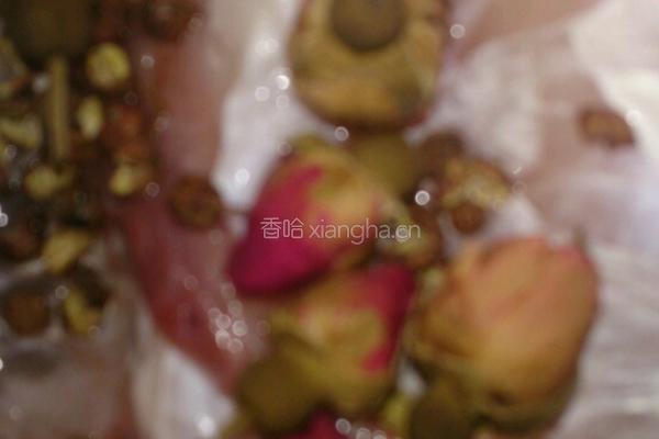 玫瑰椒彩虹鲷的做法图解1