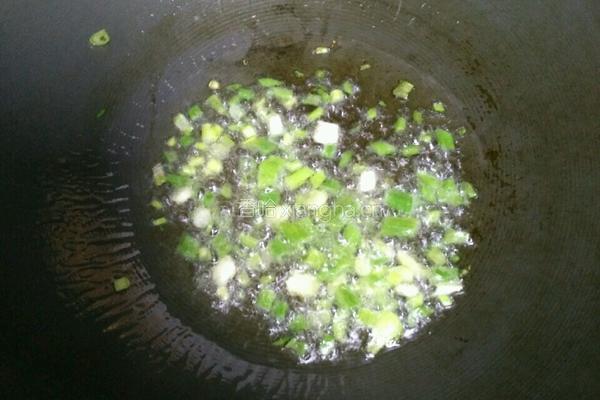 木耳豆腐汤的做法图解3