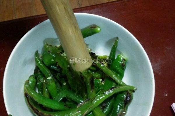 烧烤虎皮尖椒泥的做法图解4