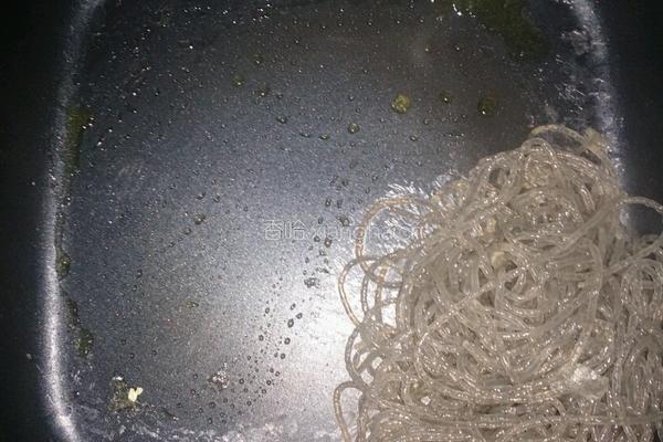 咖喱红薯粉的做法图解1