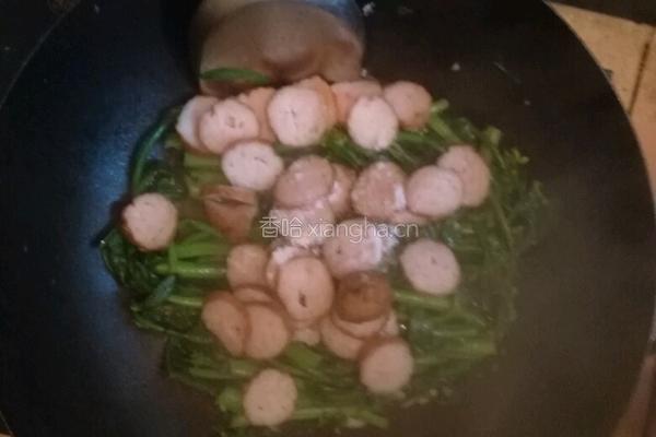 花菜炒肉肠的做法图解6