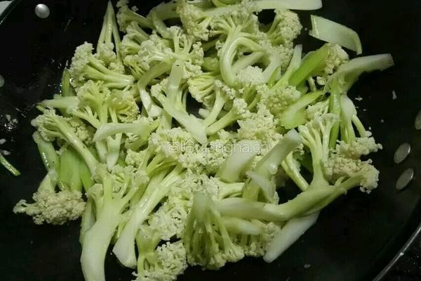 素炒花菜的做法图解6