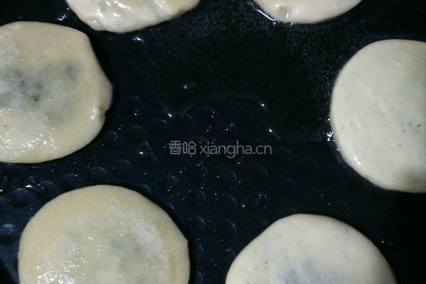 糯米小米面黑芝麻饼的做法图解6