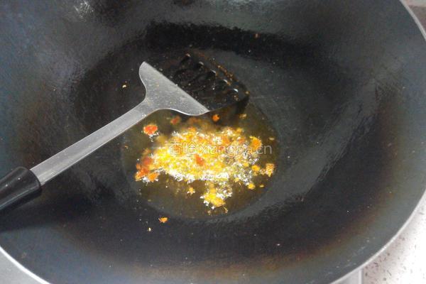 香炒油渣的做法图解3