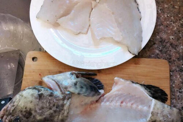 清蒸珍珠龙趸鱼片的做法图解2