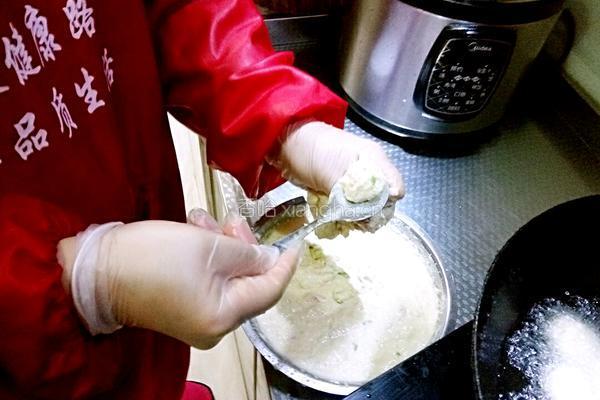 豆腐渣丸子的做法图解7
