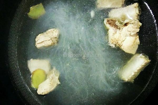 白菜粉丝炖排骨的做法图解8