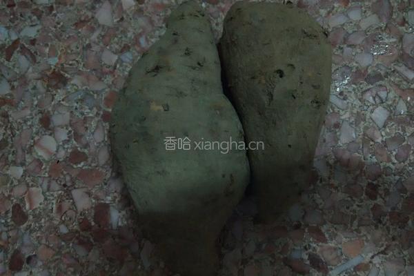 拔丝番薯的做法图解1