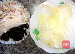 菌菇虾仁煲的做法图解4