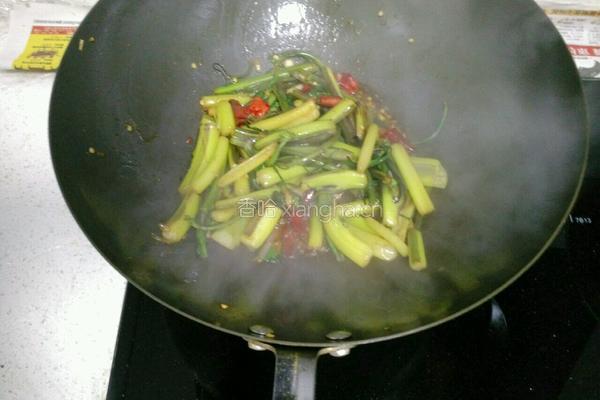 酸辣红菜苔的做法图解5