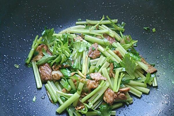 腐竹肉片的做法图解7