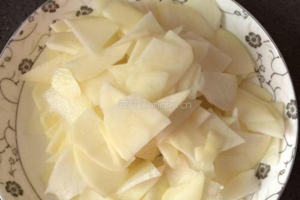 茄汁土豆片的做法图解3