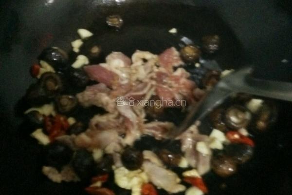 香菇油菜炒肉片的做法图解4