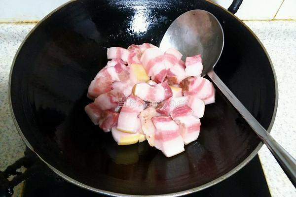 土豆烧五花肉的做法图解5