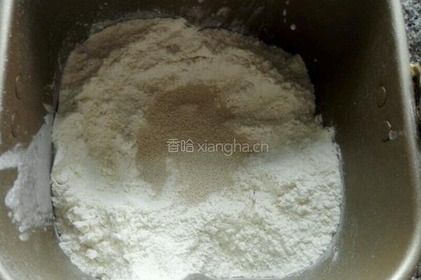 淡奶油排包的做法图解1