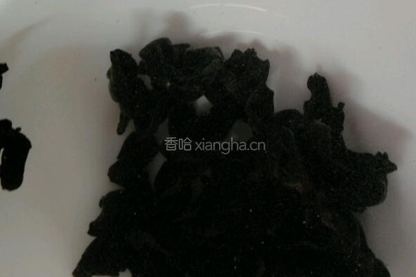 耗油木耳西兰花的做法图解1